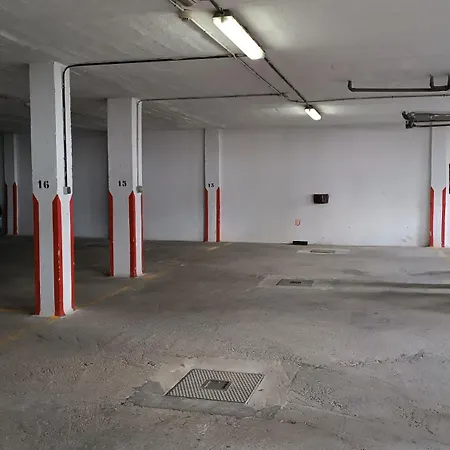 Apartman Sherryflat Merito - Parking